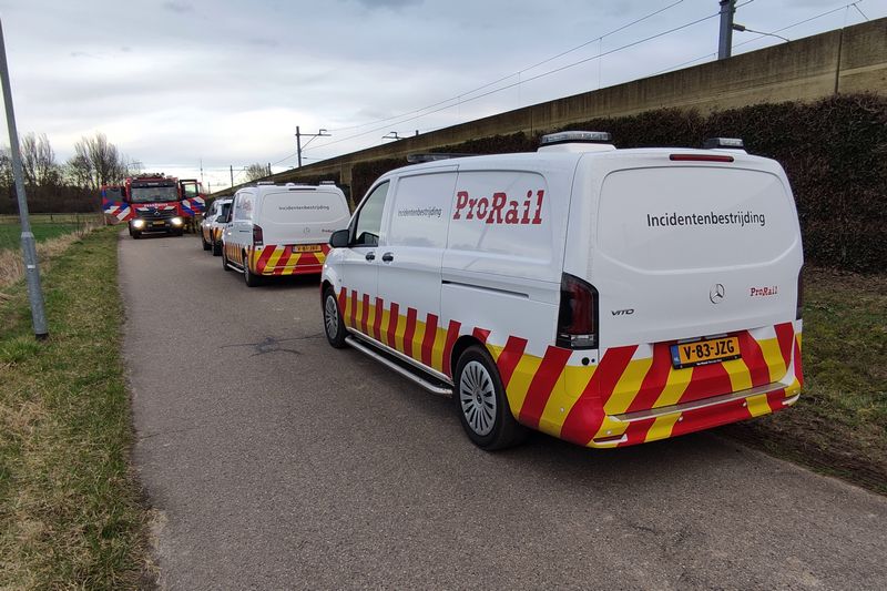 Goederentrein met rookontwikkeling strandt in tunnel te Zevenaar